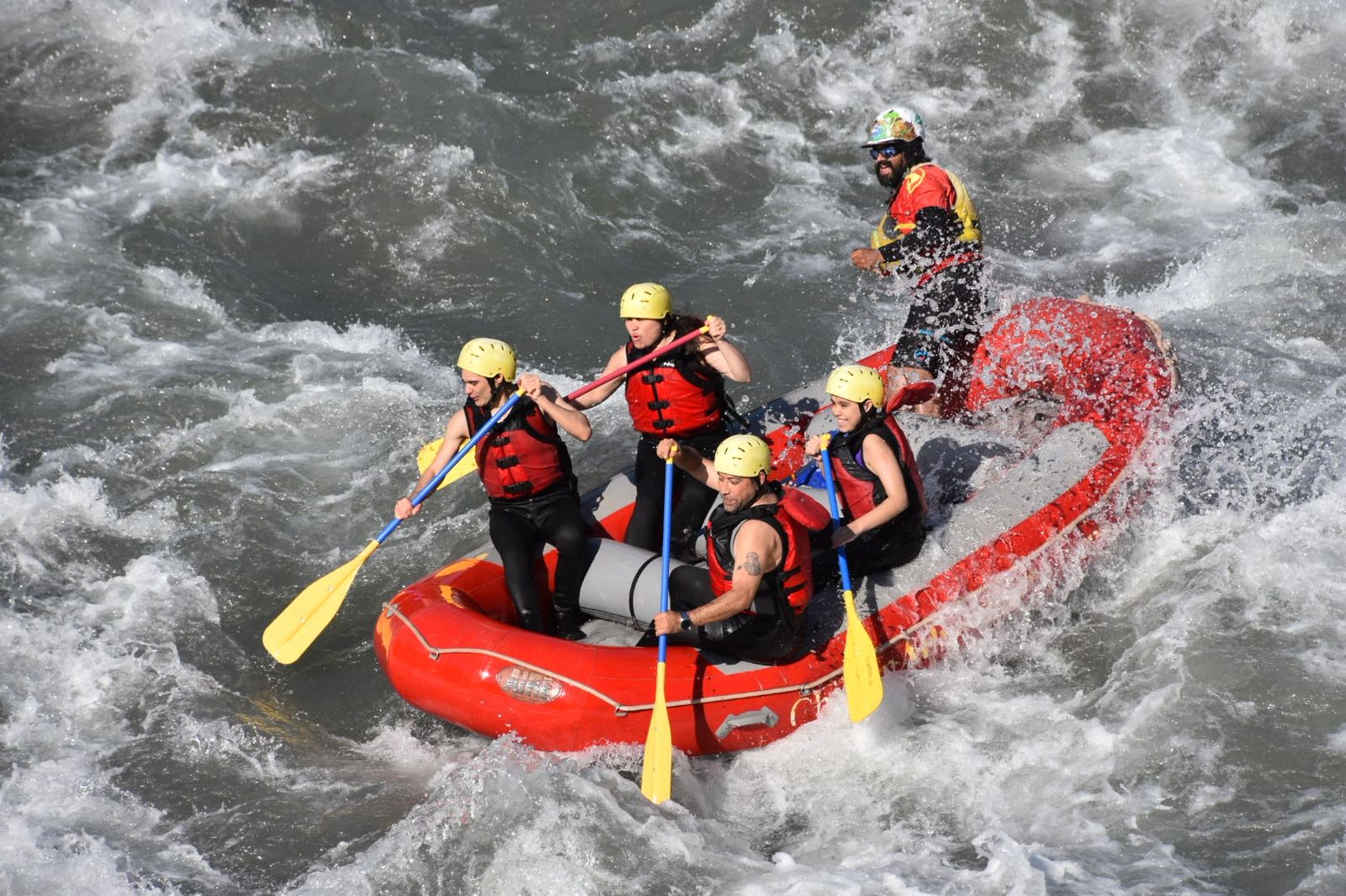 RAFTING RÍO TENO, Los Queñes