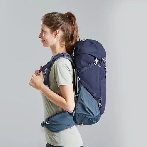 ARRIENDO: Mochila de trekking Quechua 30L